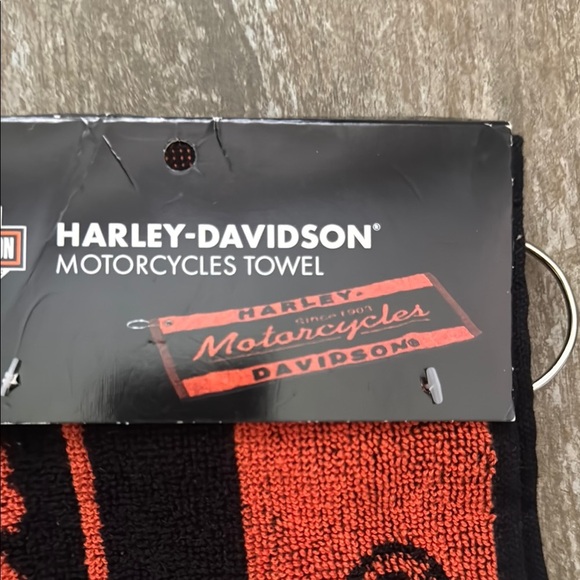 Harley-Davidson Vibrant Black and Orange Towel - Picture 2 of 5